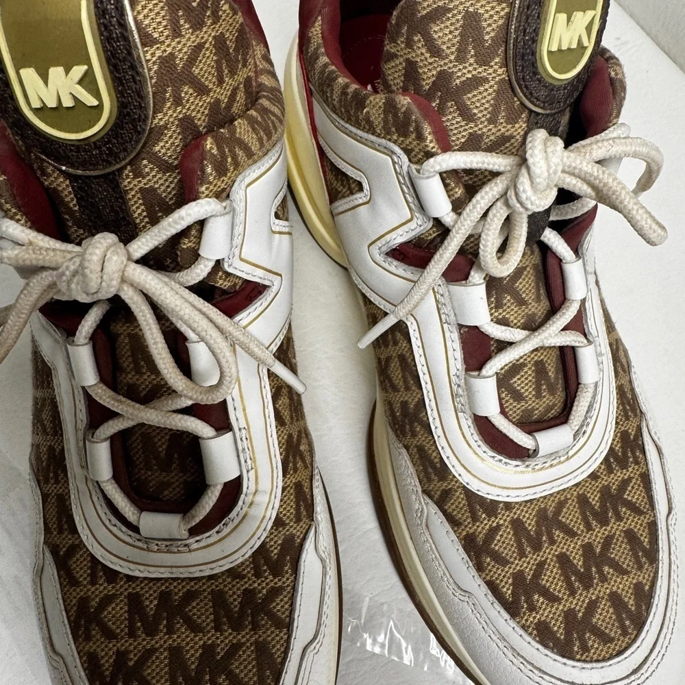 Michael Kors women Olympia platform Brown and White Sneakers size 11